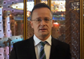 Szijjártó szerint Magyarország Európa élére tör akkumulátorgyártásban