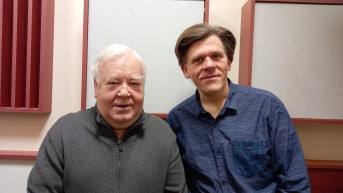 Több mint bábjáték – Teszárek Csaba az Ötösben