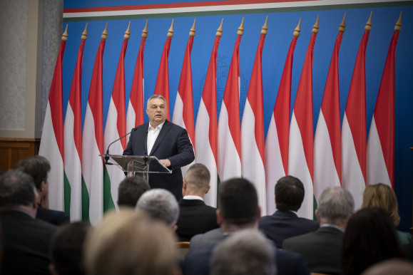 Orbán a nagyköveteknek: 2023 a legveszélysebb év