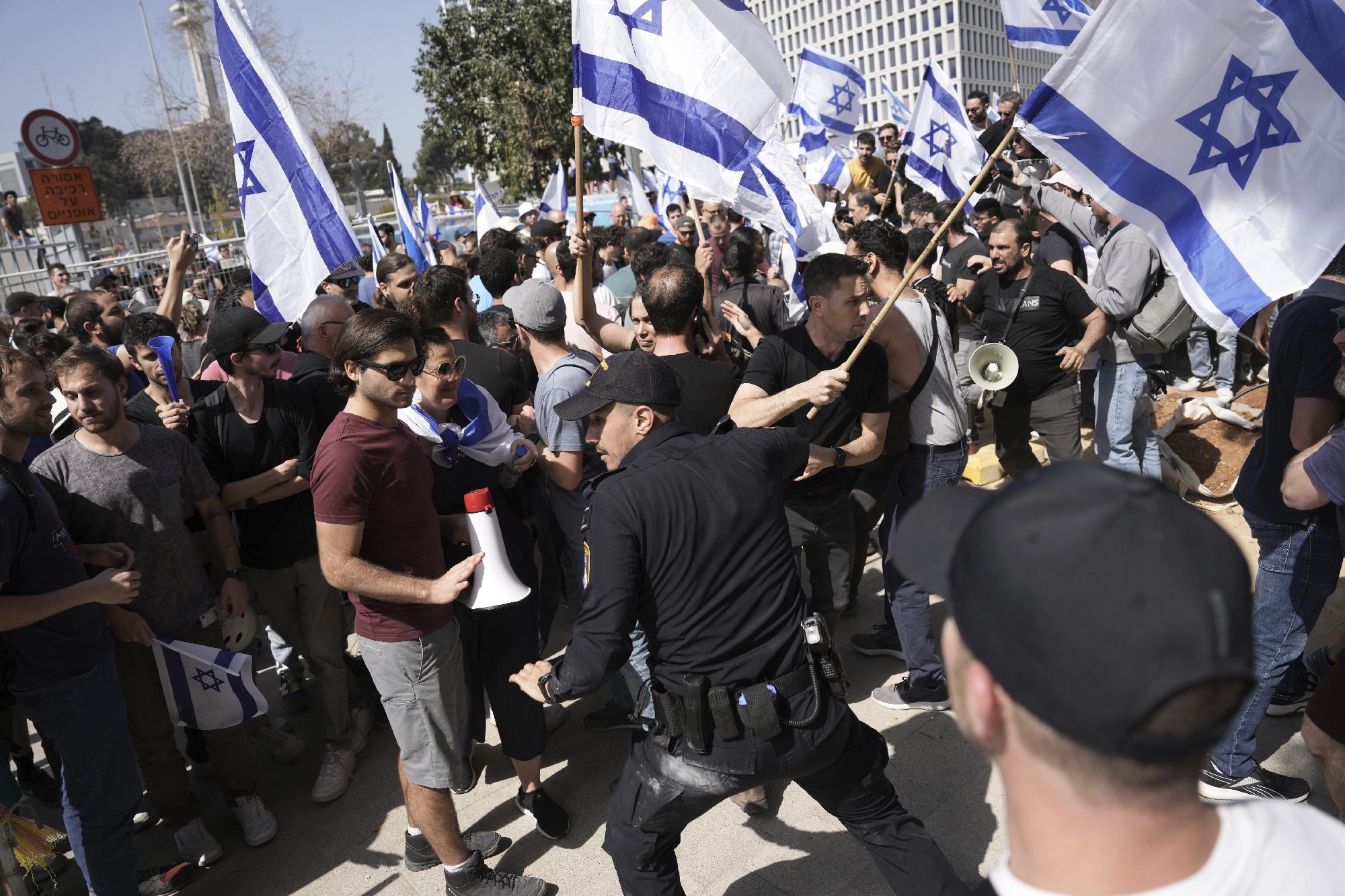 Kormányellenes tüntetés Izraelben