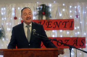 Svéd lap: a magyar kormány elvárja a tiszteletet, akár egy gengszter, ahelyett, hogy kiérdemelné azt