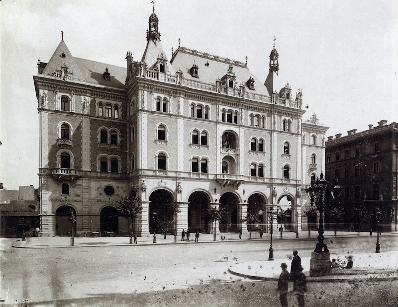 Andrássy (Sugár) út 25., Drechsler-palota (később Balettintézet). A felvétel 1884-1890 között készült.