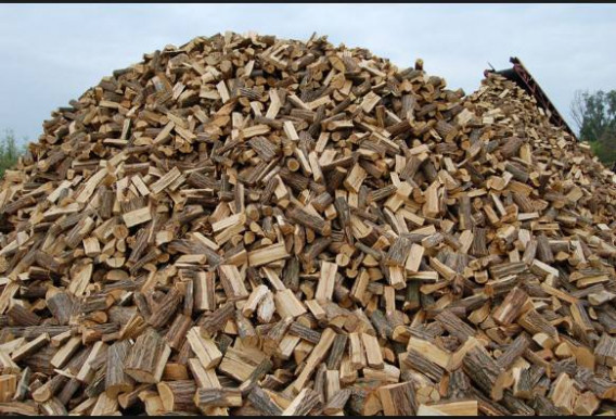 Ötödik éve nem nő az állami keretösszeg, még kevesebb szociális tűzifát kapnak a rászorulók, mint tavaly