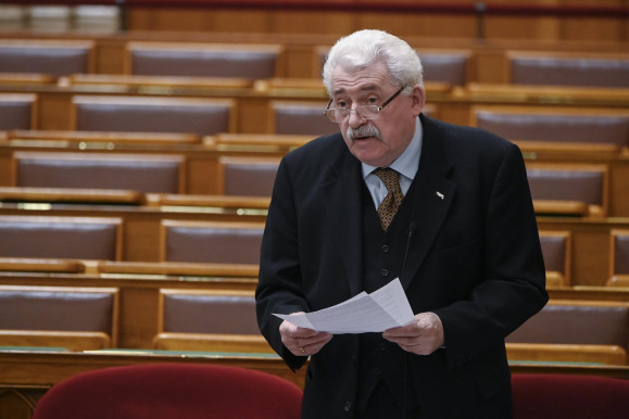 A kormány szerint nem kell a magántőkealapokat feltüntetni a NAV adatbázisában