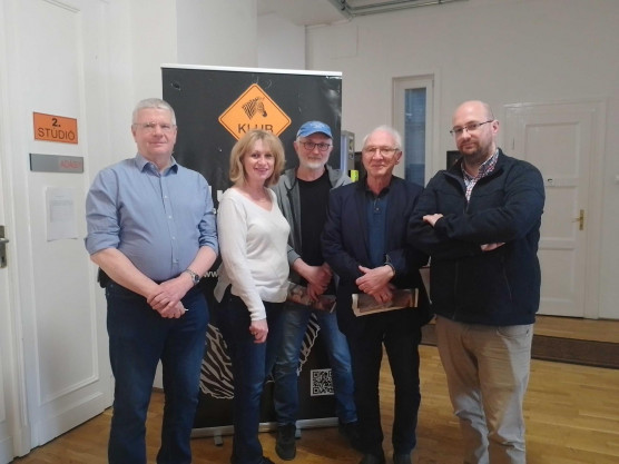 Megint módosítaná a választási törvényt, és tovább államosítana a Fidesz –  Hetes Stúdió ajánló 