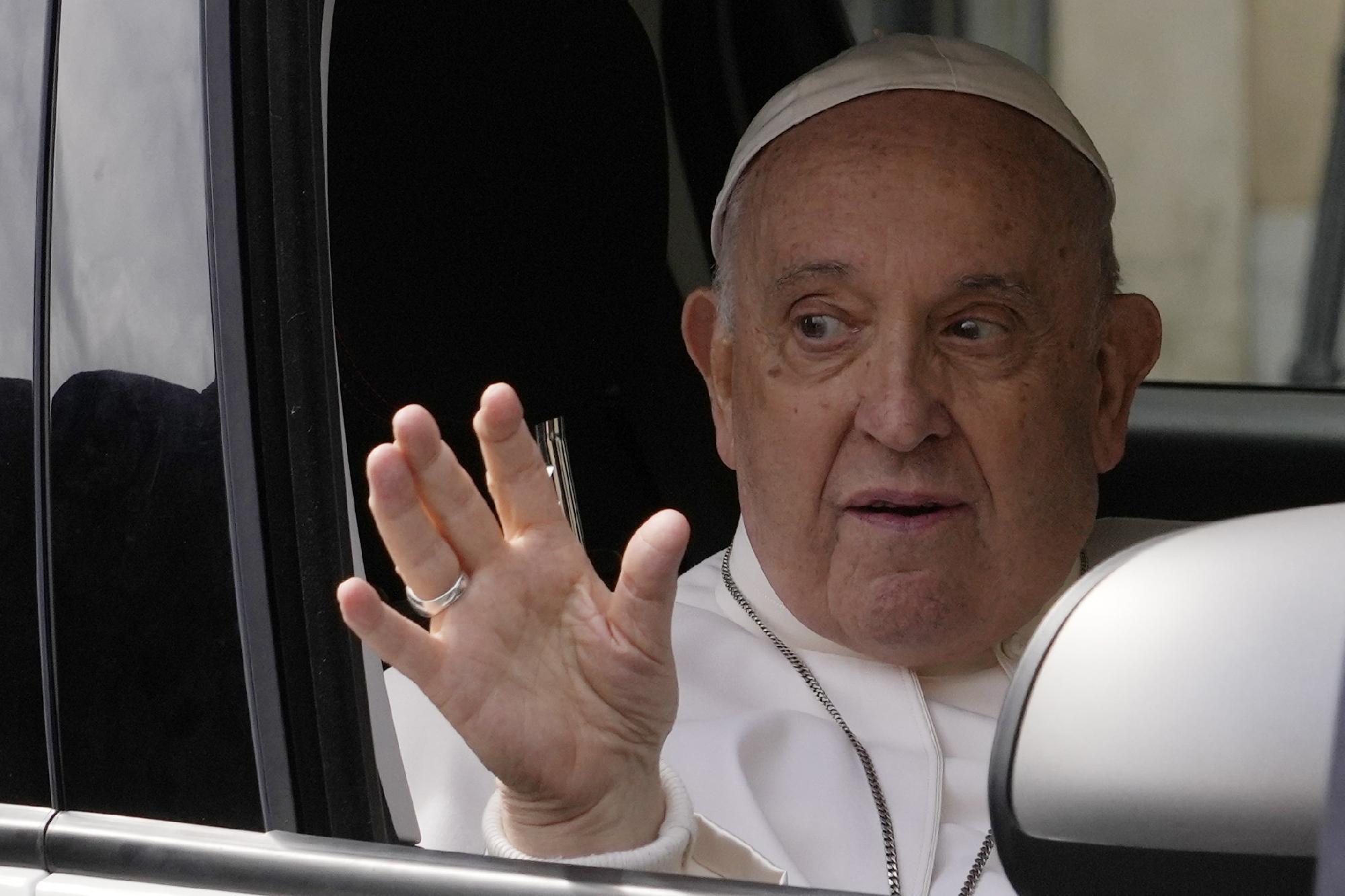 Ferenc pápa elhagyta a kórházat