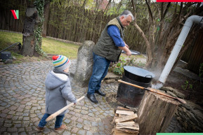 Orbán húsvétkor is hadakozik