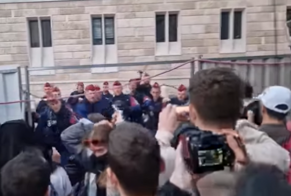 Miklósi László: Itt a juss!