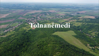 Egy forintért árulnak telket a magyar faluban, csak költözzenek már oda