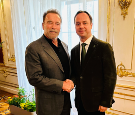 Schwarzenegger támogatja Orbán Viktort – állítja Nyitrai Zsolt miniszteri biztos