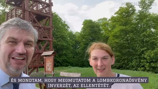Ezúttal egy kilátás nélküli kilátót talált a magyar vidéken Hadházy Ákos