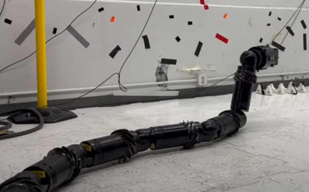 Robotkígyót fejleszt a NASA