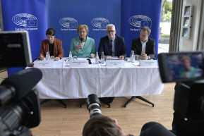 Amikor több milliárd euró forog kockán, Varga Judit igazságügy miniszter nem fogad minket