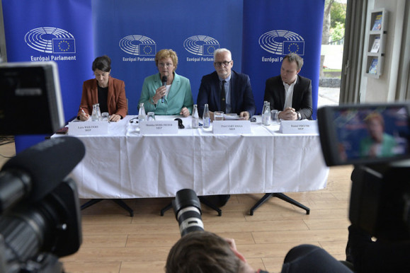 Amikor több milliárd euró forog kockán, Varga Judit igazságügy miniszter nem fogad minket