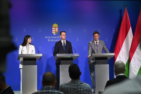 Varga Mihály: Nem ismerjük a megszorítás fogalmát