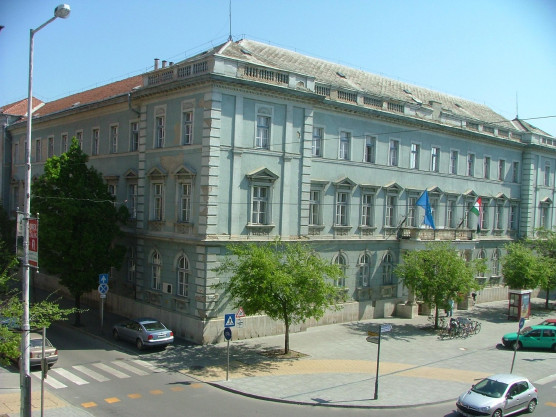 8,7 milliárdos csalás miatt felel 67 ember Szolnokon