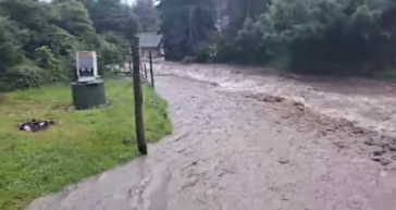 Villámárvíz sújtotta Gyöngyöstarjánt, ketten meghaltak