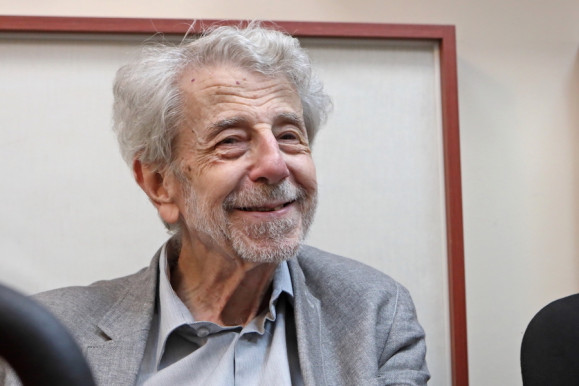 Csörögnek a zászlók