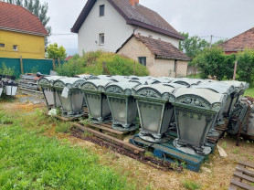 51 millióért mentek el a Lánchíd régi kandeláberei