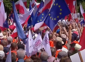 Drága a lengyel igazságszolgáltatás korlátozása