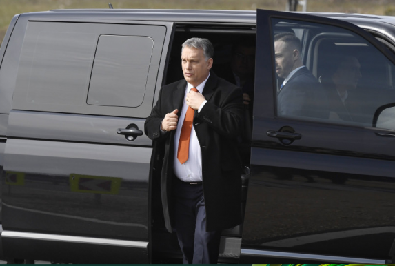 190 milliárdért venne autókat az állam