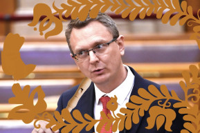 Gábor György: Az arany almafa – magyar népmese