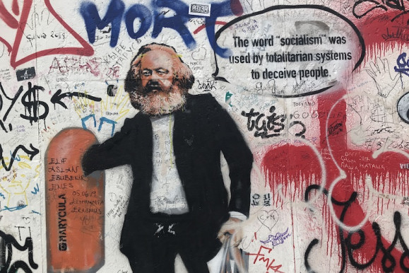 Kardos András: Forradalom – mi végre?