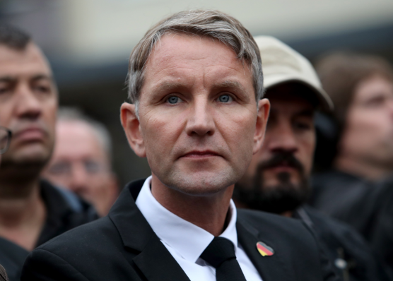 Kirakná az iskolákból a fogyatékkal élőket a szélsőjobbos türingiai pártvezér, Orbán a példaképe