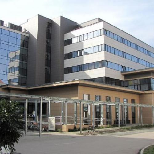 Szakemberhiány miatt kell hétvégenként Békéscsabáról Gyulára szállítani a beteg gyerekeket