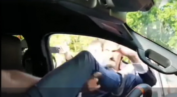 Politikusok verekedtek össze egy sajtótájékoztatón Szlovákiában