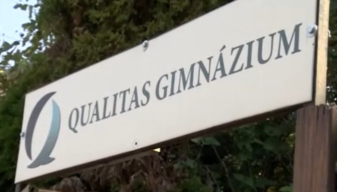 RTL: Fórumot szervezett a Qualitas Gimnázium igazgatója, de nem ment el rá