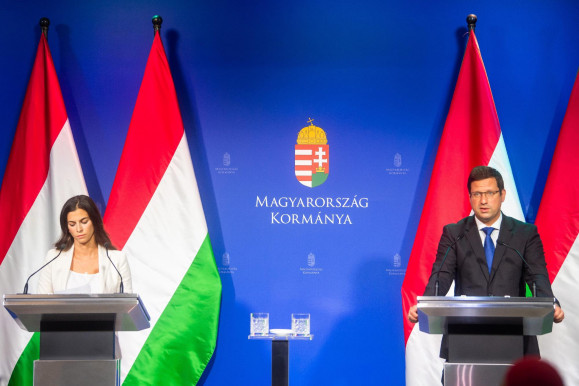 Gulyás: Az EB időhúzásra játszik a kérdőívével