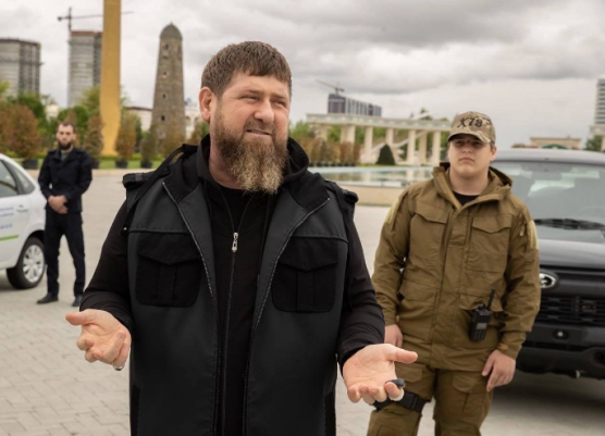 Saját testőrségének vezetőjévé nevezte ki a 15 éves fiát Kadirov