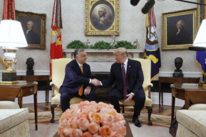 Orbánt dicsérte Trump