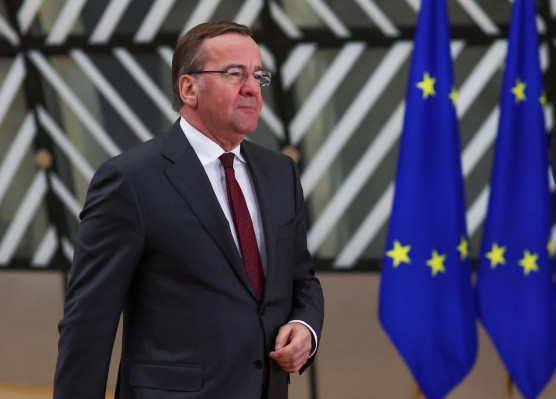 A német védelmi miniszter is Kijevbe utazott