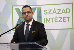 Házmester-fasizmus - Hardy Mihály jegyzete