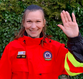A konditerem izompacsirtái segítettek levinni a mentősöknek a 170 kilós beteget a negyedikről