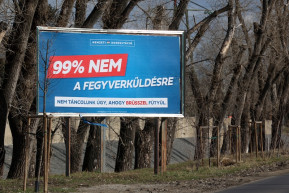 Arató András: Oh, borzalom: valakinek le kell mondania? Irgalom!