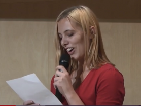 Miklya Anna: Akár tenyérnyi darabokból