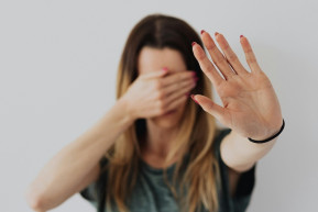 Válogatottan durva trágársárokat írt Cseh Katalin posztja alá egy nyíregyházi főorvos