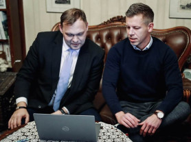 Magyar Péter találkozott a Nemzetbiztonsági Bizottság ellenzéki elnökével