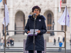 Szakszervezeti vezető: Az egészségügyi szakdolgozók fizetésemelése 20 helyett sok helyen a 10 százalékot sem éri el