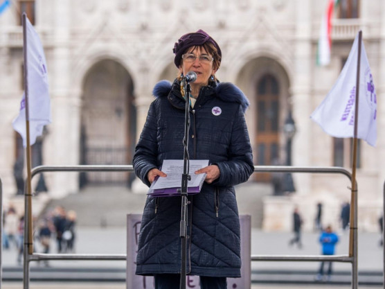 Szakszervezeti vezető: Az egészségügyi szakdolgozók fizetésemelése 20 helyett sok helyen a 10 százalékot sem éri el