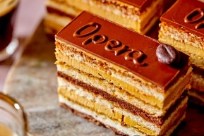 Erő- és büfészak – Józsa Márta jegyzete