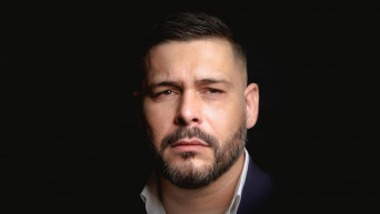 Osváth Zsoltról közölt helyreigazítás miatt felmondott a Pesti Srácok munkatársa