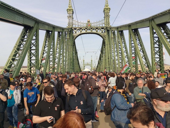 MKKP: Ebgondolat bánt engemet, tétlen, Fidesz-kormány alatt halni meg