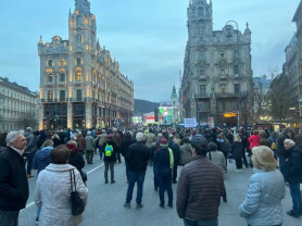 Késve érkezett a közönség Karácsony és a diákok rendezvényére