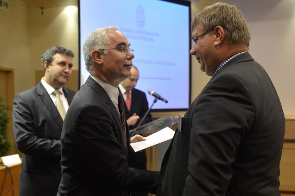 Lemondott Palkovics vesztegetéssel vádolt embere