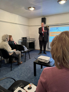 Schmuck is indul az V. kerületben