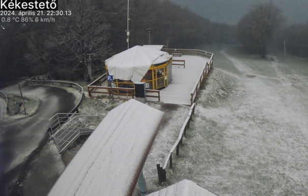 Hó esett a Kékesen 